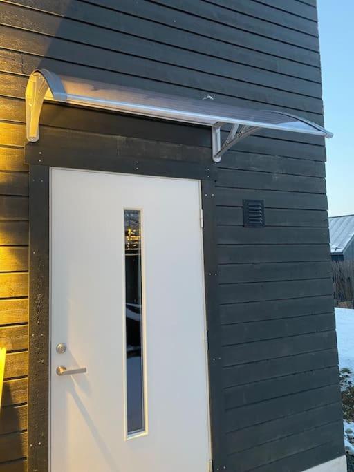 Aurora Apartment Very Close To Cable Car And Sherpatrappa Tromsø Buitenkant foto